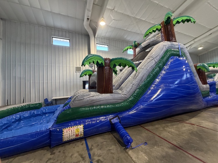 18' Blue Crush Dual Lane Slide (Wet/Dry) 18' Blue Crush Dual Lane Slide (Wet/Dry)